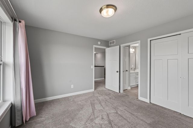 19116 Iden Avenue, Lakeville, MN 55044
