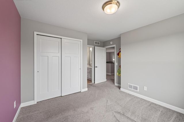 19116 Iden Avenue, Lakeville, MN 55044
