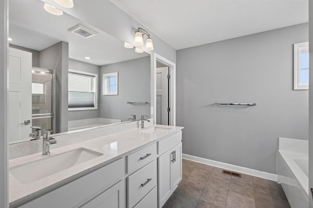 19116 Iden Avenue, Lakeville, MN 55044