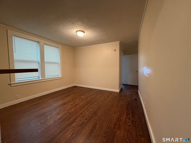 37-41 Jackson Avenue, Bridgeport, CT 06606