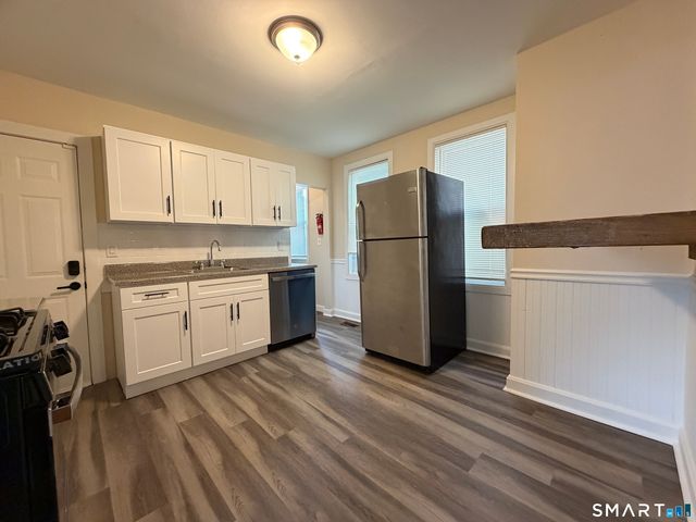 37-41 Jackson Avenue, Bridgeport, CT 06606