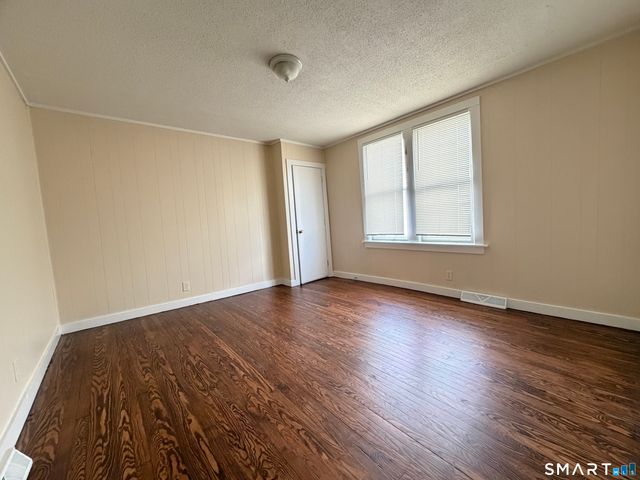 37-41 Jackson Avenue, Bridgeport, CT 06606
