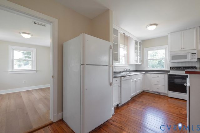 8011 River Rd, South Chesterfield, VA 23803