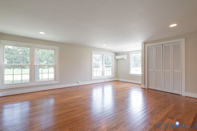 8011 River Rd, South Chesterfield, VA 23803