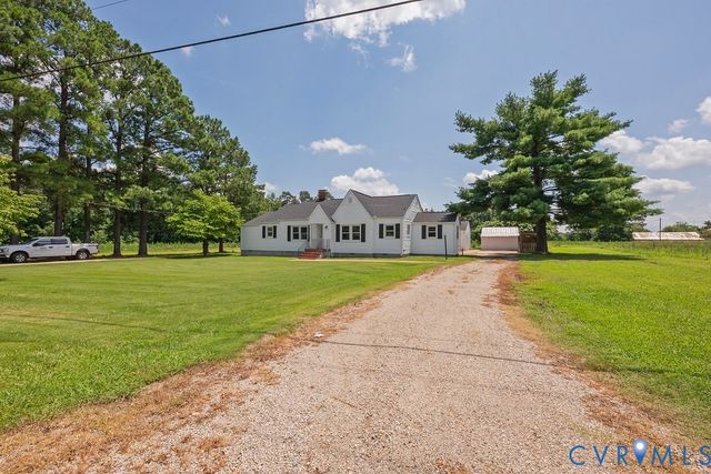 8011 River Rd, South Chesterfield, VA 23803