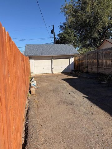 828 Knox Court, Denver, CO 80204