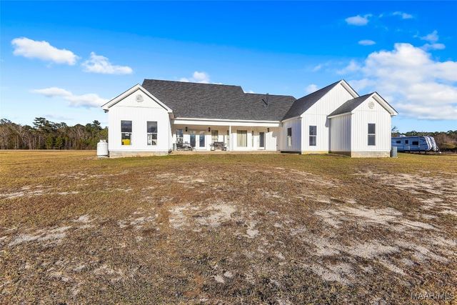 418 Flatwood Spur, Wetumpka, AL 36092