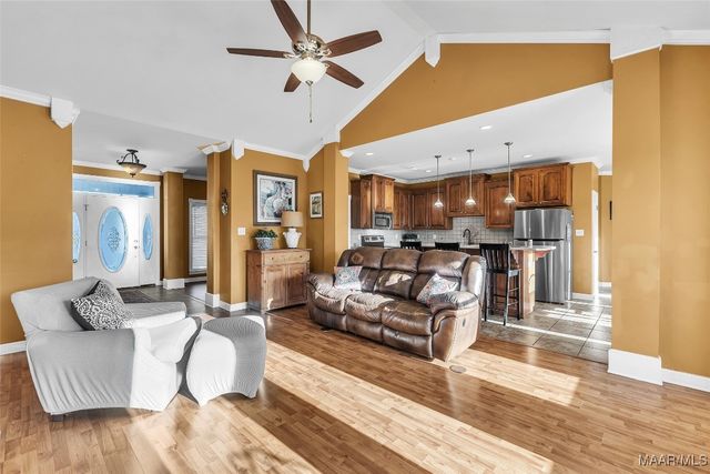 418 Flatwood Spur, Wetumpka, AL 36092