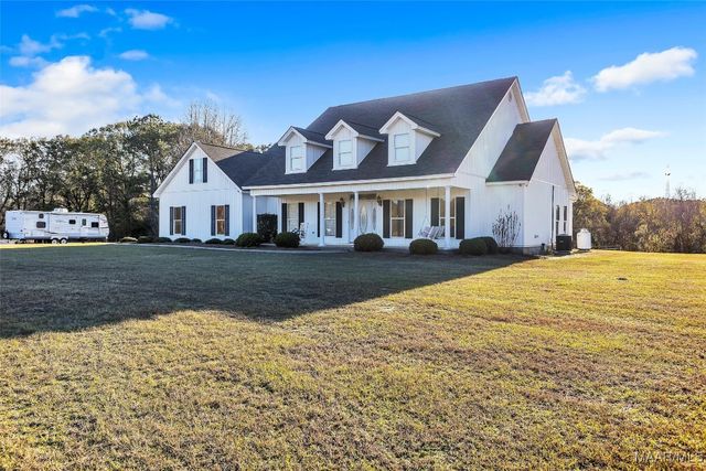 418 Flatwood Spur, Wetumpka, AL 36092