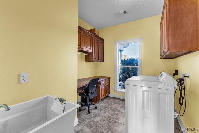 418 Flatwood Spur, Wetumpka, AL 36092