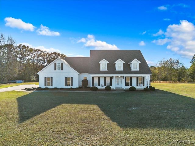 418 Flatwood Spur, Wetumpka, AL 36092