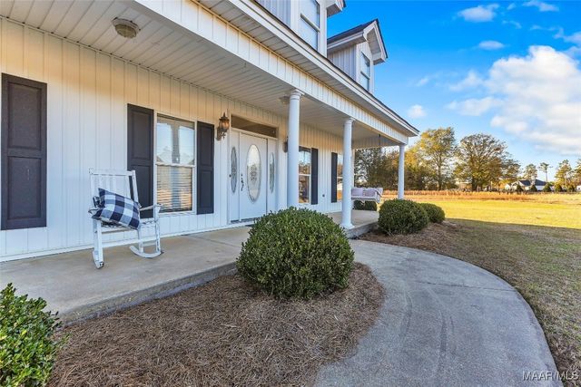 418 Flatwood Spur, Wetumpka, AL 36092