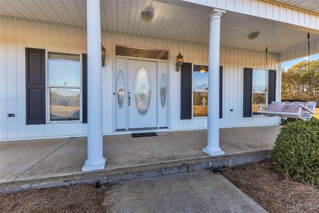 418 Flatwood Spur, Wetumpka, AL 36092