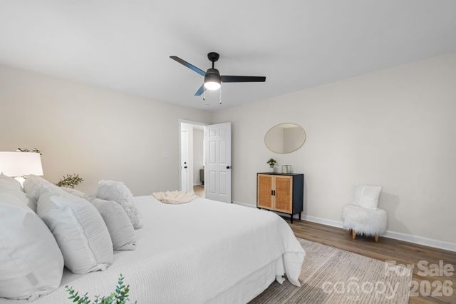 208 S B Avenue, Maiden, NC 28650
