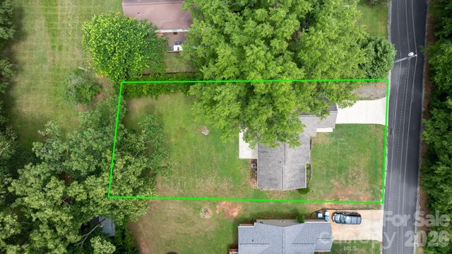 208 S B Avenue, Maiden, NC 28650