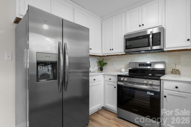 208 S B Avenue, Maiden, NC 28650