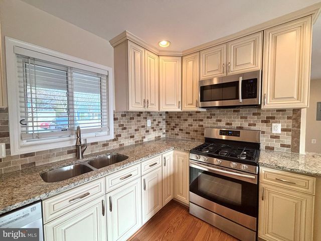 12327 FLAMINGO LN, Bowie, MD 20715