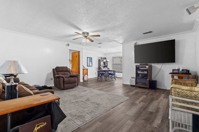 1101 Doe Run Drive, Tool, TX 75143