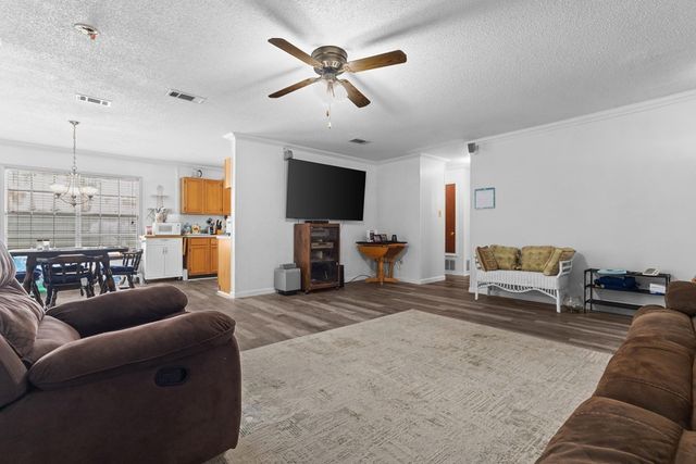 1101 Doe Run Drive, Tool, TX 75143