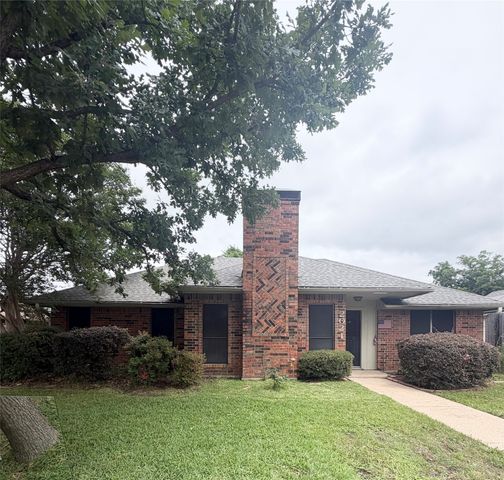 2021 Espinosa Drive, Carrollton, TX 75010