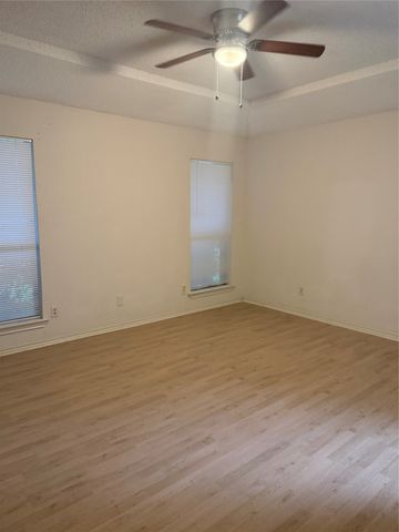 2021 Espinosa Drive, Carrollton, TX 75010