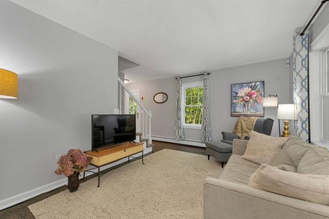3 Pendergast Road, Newmarket, NH 03857