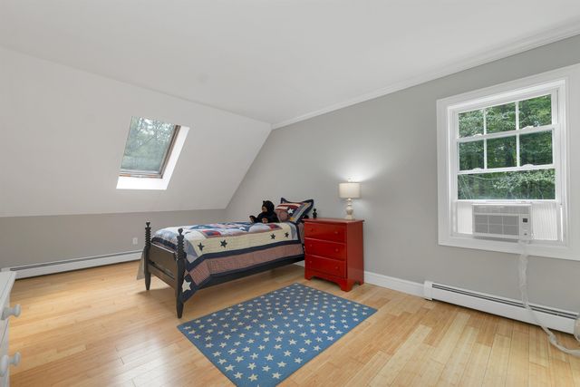 3 Pendergast Road, Newmarket, NH 03857