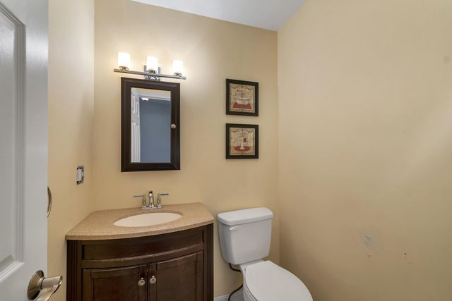 3 Pendergast Road, Newmarket, NH 03857