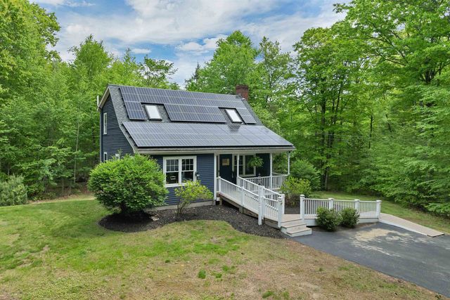 3 Pendergast Road, Newmarket, NH 03857
