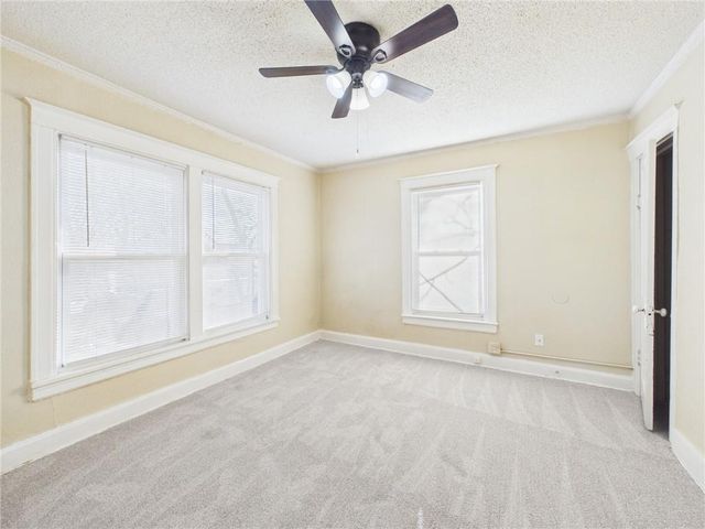 2424 Norton Avenue, Kansas City, MO 64127