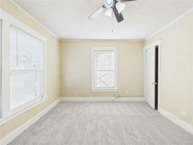 2424 Norton Avenue, Kansas City, MO 64127