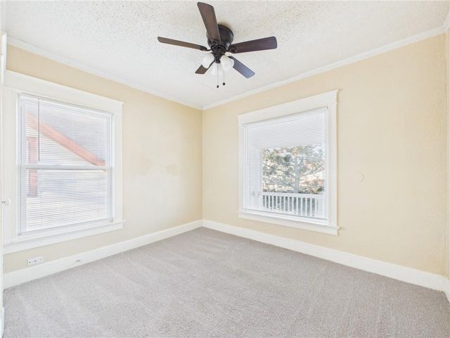 2424 Norton Avenue, Kansas City, MO 64127