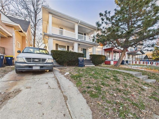 2424 Norton Avenue, Kansas City, MO 64127