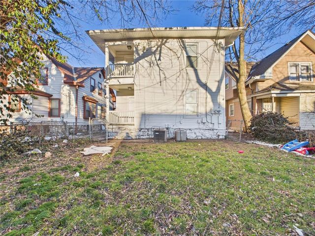 2424 Norton Avenue, Kansas City, MO 64127