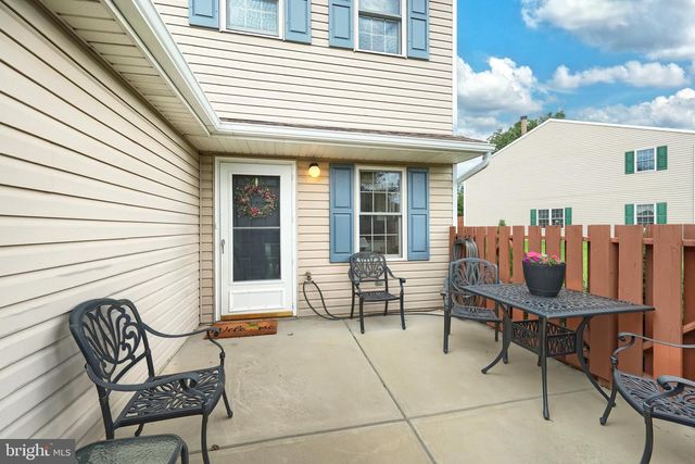 701 STONEGATE CT, York, PA 17408