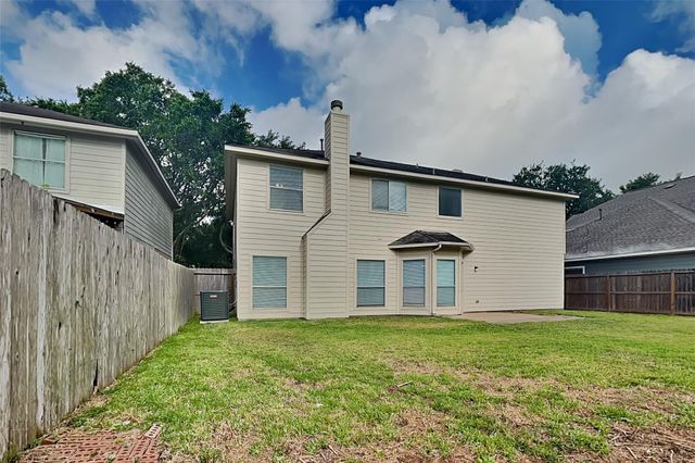 1210 Colonial Heights Drive, Richmond, TX 77406