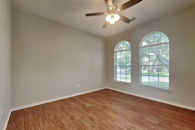1210 Colonial Heights Drive, Richmond, TX 77406
