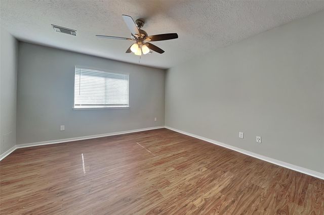 1210 Colonial Heights Drive, Richmond, TX 77406