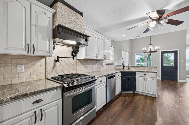 3903 Dawn Lane, Richmond, TX 77406