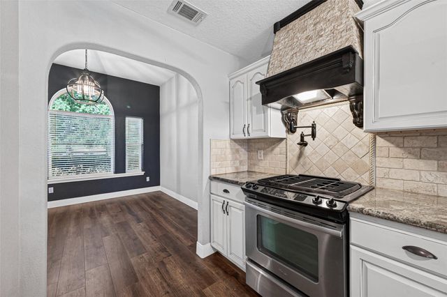 3903 Dawn Lane, Richmond, TX 77406
