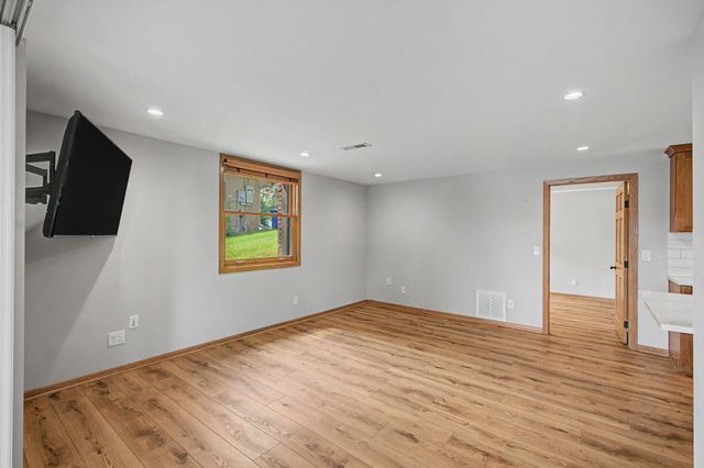 725 Bradford Avenue, Champlin, MN 55316