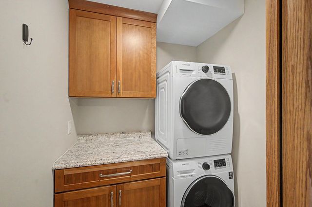725 Bradford Avenue, Champlin, MN 55316