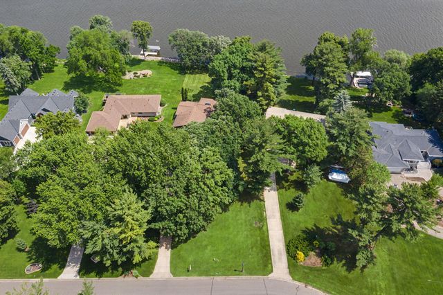 725 Bradford Avenue, Champlin, MN 55316