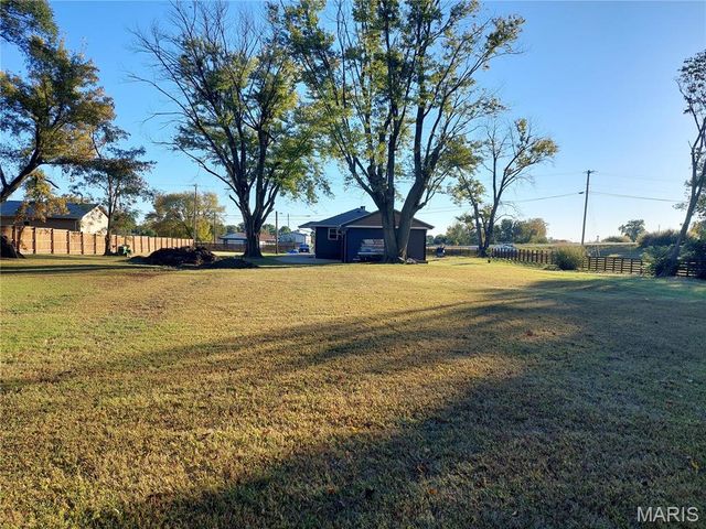 2521 North Street, Granite City, IL 62040