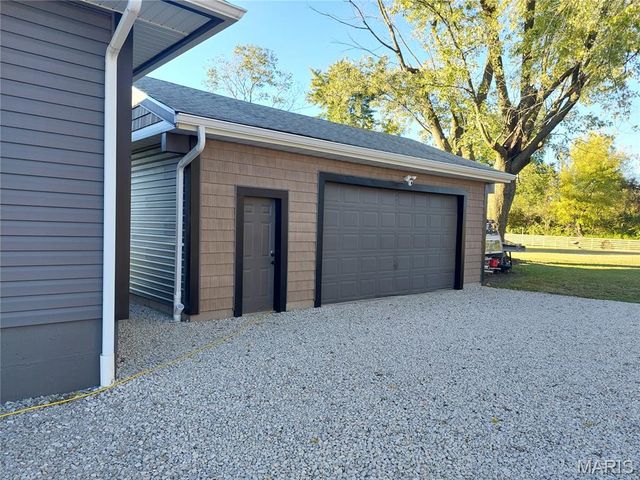 2521 North Street, Granite City, IL 62040