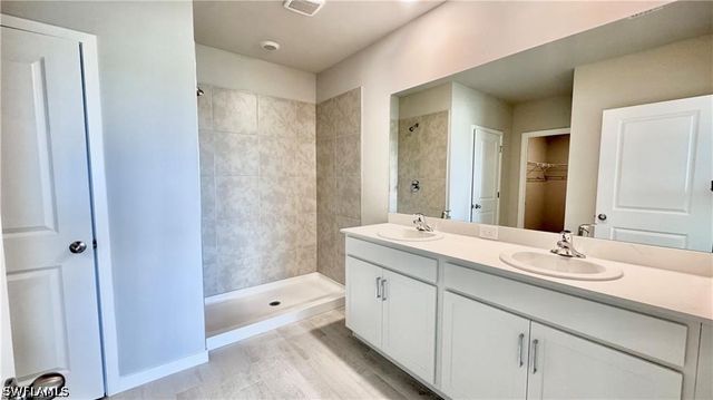 17710 Shade Tree LOOP, Babcock Ranch, FL 33982