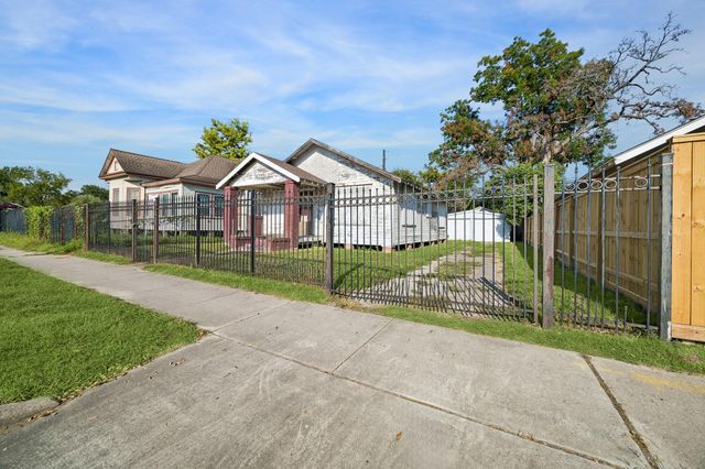 1224 Studewood Street, Houston, TX 77008