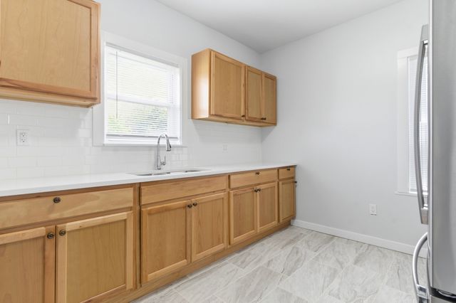22 E 19th Place, Chicago Heights, IL 60411