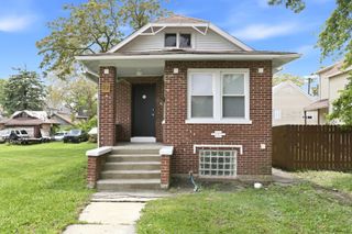 22 E 19th Place, Chicago Heights, IL 60411