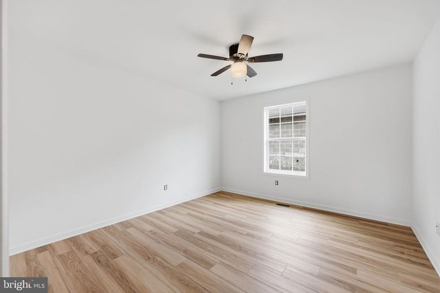 8757 HEDGESVILLE RD, Hedgesville, WV 25427